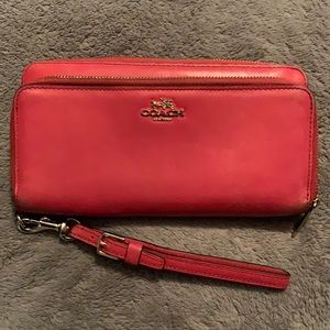 Coach wallet with wristlet strap